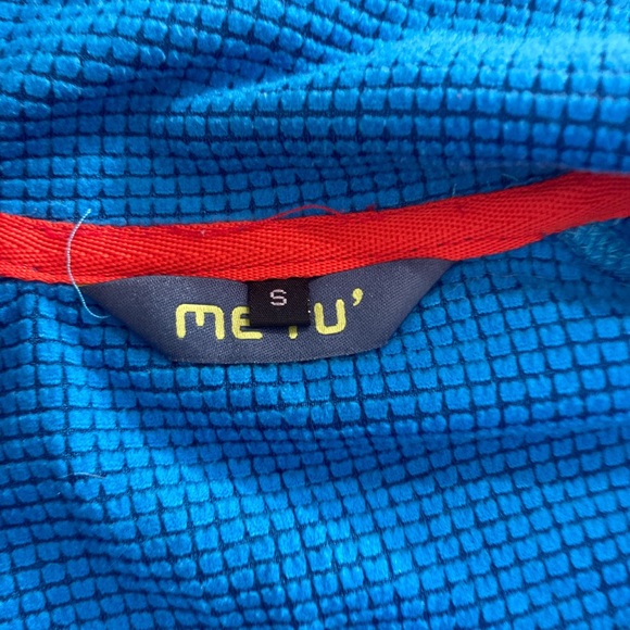 Meru Lightweight Jacket - Picture 3 of 4